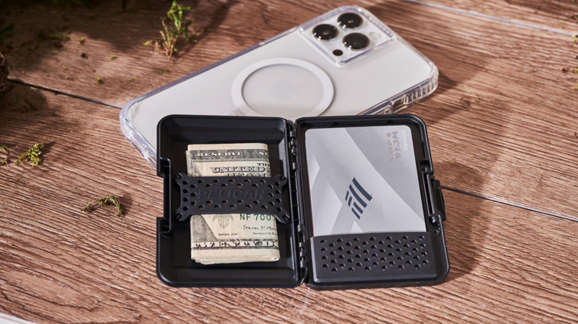 Pelican Protector Magnetic Wallet MagSafe Compatible